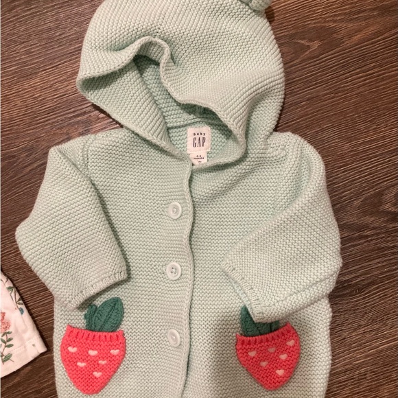 Bundle set of 2 dresses and strawberry cardigan - Picture 4 of 4